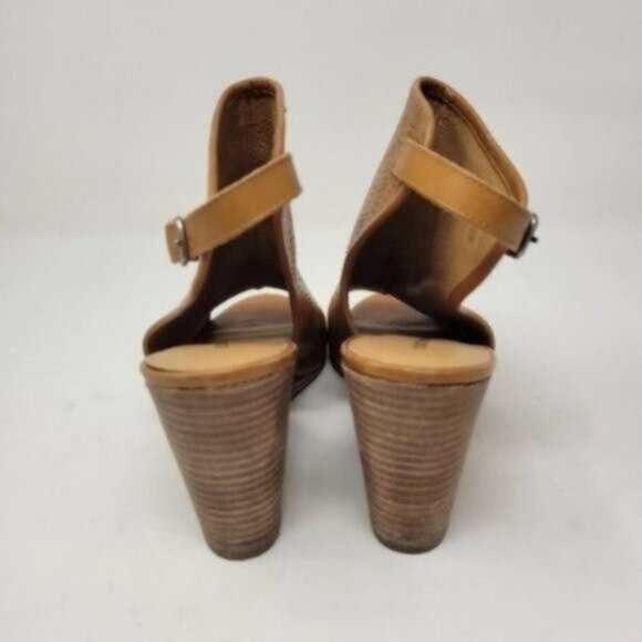 Lucky Brand | Risza Perforated Wedge Peep Toe Leather Sandals Tan Brown - Picture 6 of 13